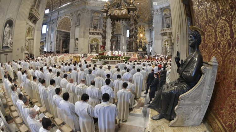 Кризмална литургия на папата в базиликата Свети Петър