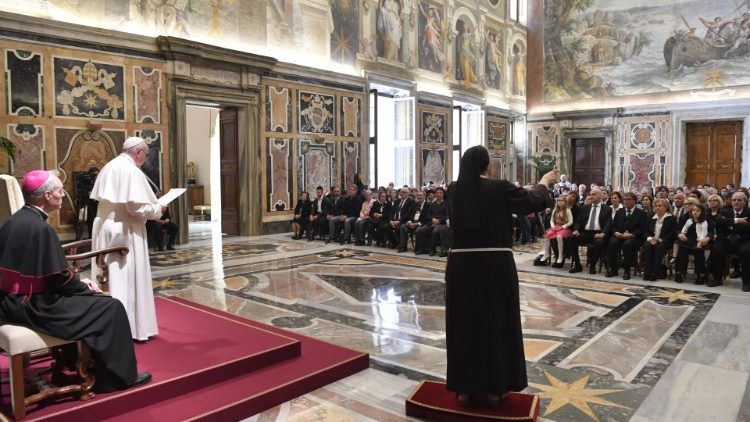 Pope Francis' audience with Italian Federation of Associations for the Deaf (FIAS) 