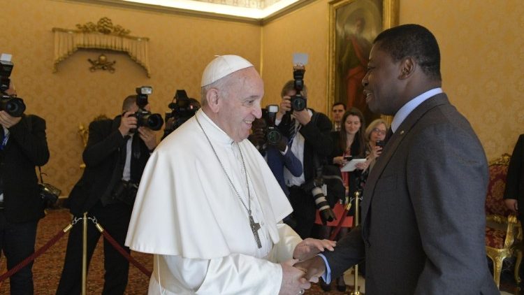 Le Pape et le président togolais Faure Gnassingbé, le 29 avril 2019 au Vatican.