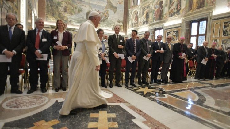 ĐTC gặp Hàn Lâm Viện Giáo hoàng về Khoa học Xã hội