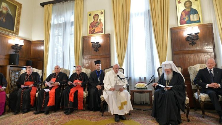 Papeževo srečanje s patriarhom Neofitom in s Svetim sinodom.