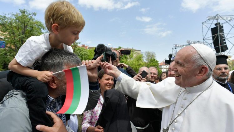 Папа Франциск на площад "Свети Александър Невски" в София. 2019.05.05 