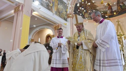 Pope at Mass in Bulgaria: Communion in the Eucharist 