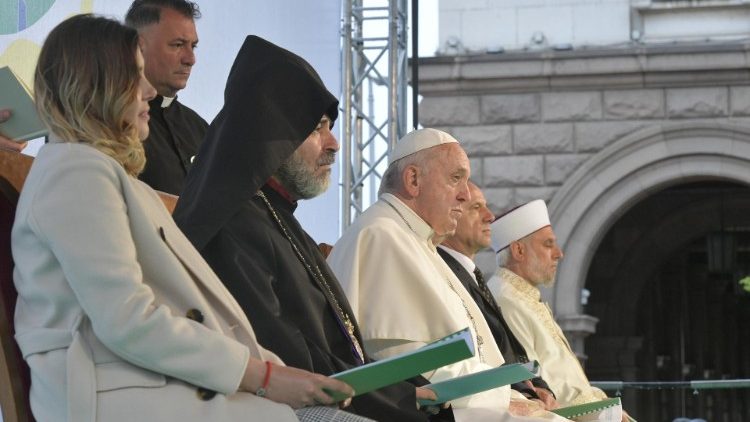 Pope Francis attends the prayer meeting for peace in Sofia