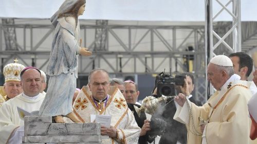 À Skopje, le Pape invite à se laisser transformer par le Christ