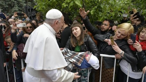 Le Pape exhorte les jeunes Nord-Macédoniens à rêver ensemble
