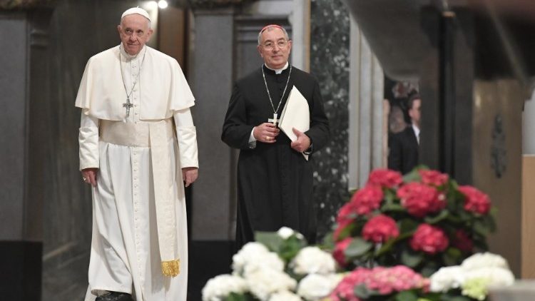 Папа Франциск і кардинал Де Донатіс