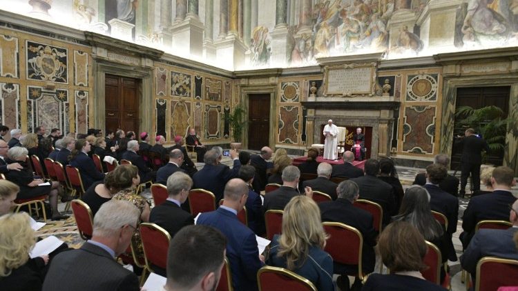 Đức Thánh Cha tiếp các thành viên của Quỹ “Papal Foundation” vào năm 2019
