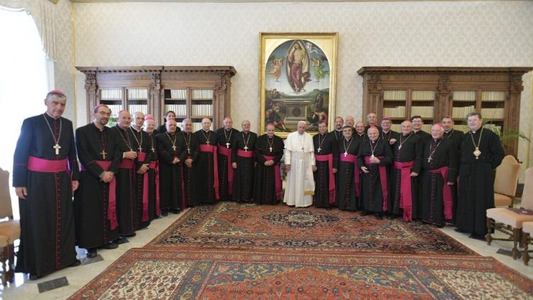 Papa Francesco e i vescovi argentini
