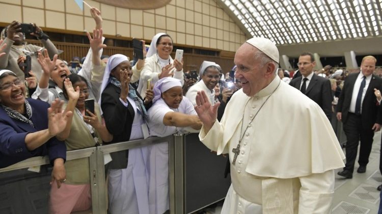 Encontro do Santo Padre com a União Internacional das Superioras Gerais em 2019