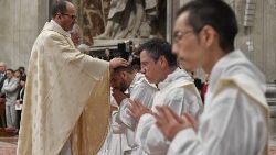2019-05-12-ordinazioni-sacerdotali-1557649430353.JPG