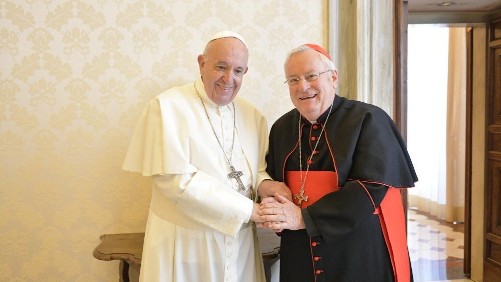 Papa FRançesku dhe kardinali Gualtiero Bassetti, kryetar i Konferencës Ipeshkvnore Italiane (CEI)