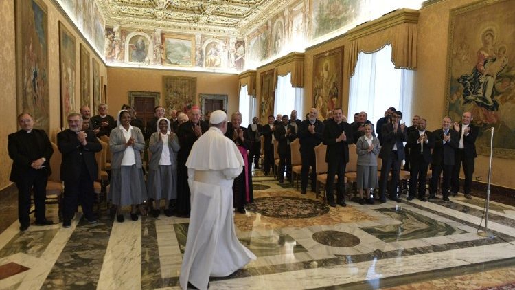 프란치스코 교황과 교황청 외방전교회(PIME) 만남