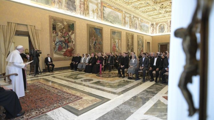 Papa Franjo s misionarima Papinskoga instituta za vanjske misije; Vatikan, 20. svibnja 2019.