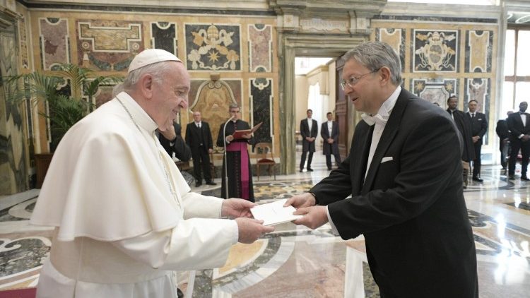 駐バチカン新大使らから信任状を受け取る、教皇フランシスコ　2019年5月23日