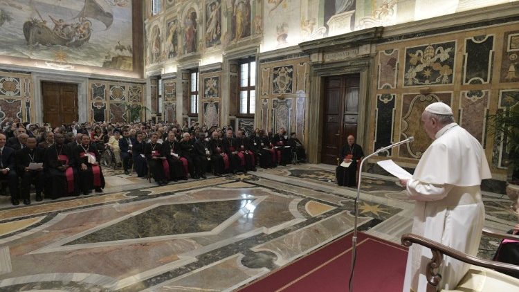 Papa Franjo sa sudionicima skupa pod naslovom "Yes to life"; Vatikan, 25. svibnja 2019. 
