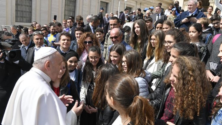 Papež Frančišek med splošno avdienco na Trgu sv. Petra