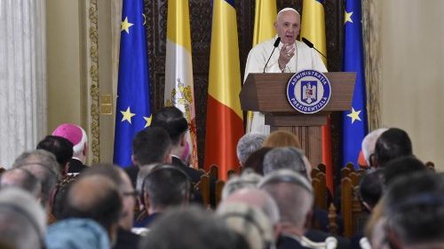 Pope in Romania: Treatment of the poor is best indicator of social model