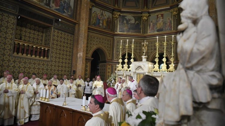2019.05.31 Viaggio Apostolico in Romania Messa nella Cattedrale di San Giuseppe
