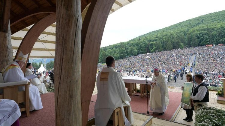 Papa Franjo na misi u Sumuleu Ciucu, u Rumunjskoj