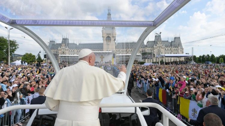 Papa Françesku në Rumani