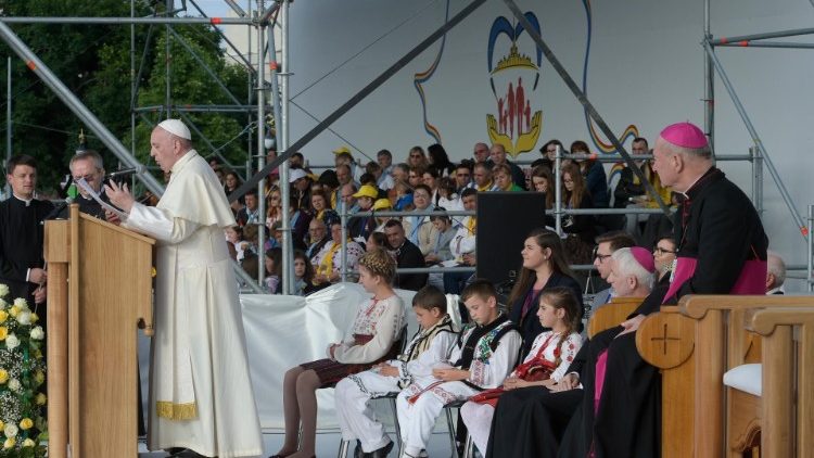 Apostolsko putovanje pape Franje u Rumunjsku; Susret s mladima i obiteljima; Iaşi, 1. lipnja 2019.