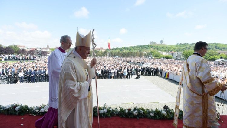 البابا فرنسيس في بلاج