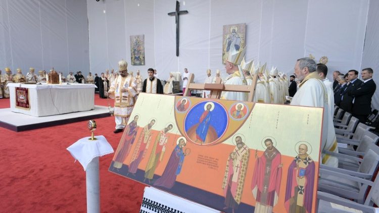 Rumāņu bīskapu beatifikācijas svinības Blažā
