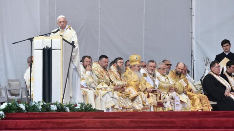 Popiežius palaimintaisiais paskelbė septynis rumunų vyskupus kankinius