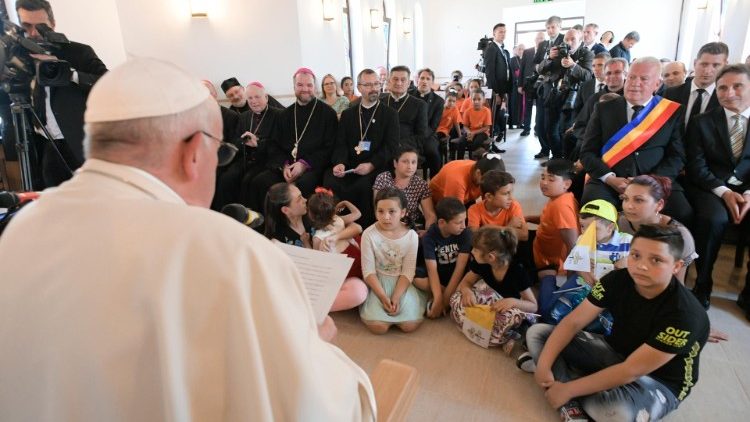 Papa Franjo na susretu s Romima u Blaju, u Rumunjskoj