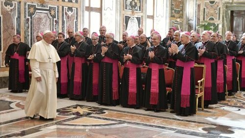 Папа: апостольский нунций призван защищать Католическую Церковь
