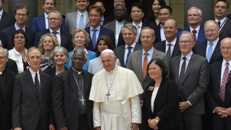 Pope meets with oil CEOs attending Vatican Dialogue Summit