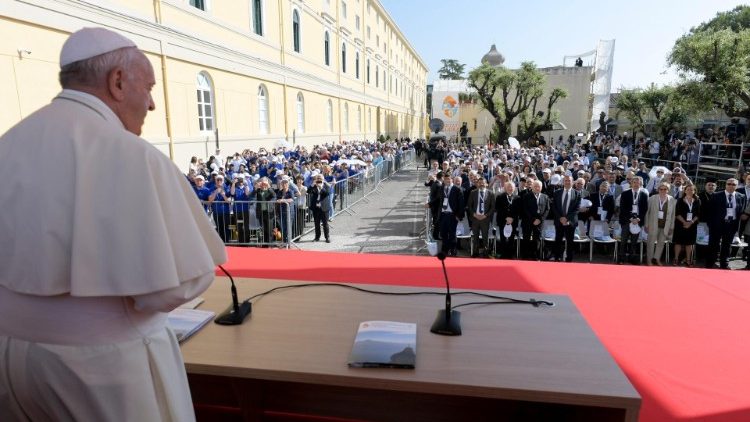 Кількагодинний візит Папи Франциска до Неаполя, 21 червня 2019