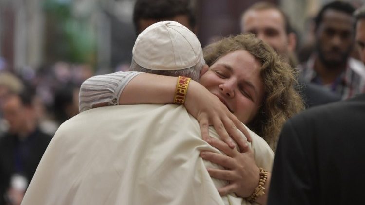 Påven Franciskus tog emot deltagarna i det Internationella ungdomsforumet på audiens 