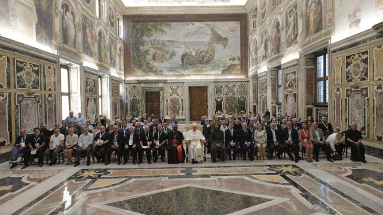 Påven tog emot deltagarna i Mötet för kaplaner och volontärer vid havets apostolat, Stella Maris