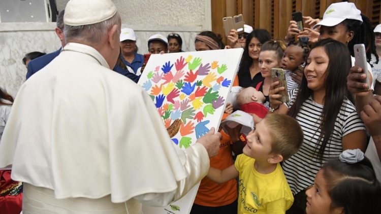 O Papa Francisco ao retomar o contato com os fiéis na Audiência Geral deste dia 7 de agosto