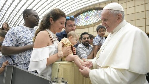 Kresťan a majetok - pápež varoval pred pokrytectvom „duchovného turizmu“