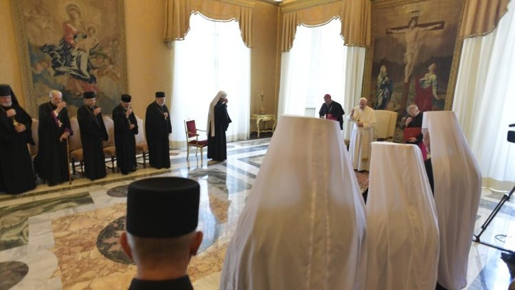 2019.09.02 Vescovi del Sinodo della Chiesa Greco Ortodossa