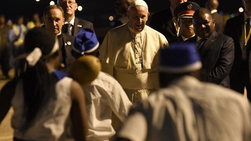 Il Papa è in Mozambico, entra nel vivo il viaggio in Africa