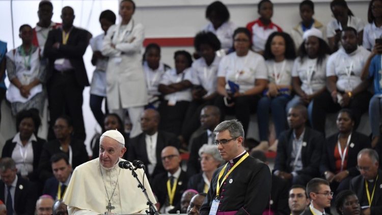 Popiežiaus susitikimas su Mozambiko jaunimu