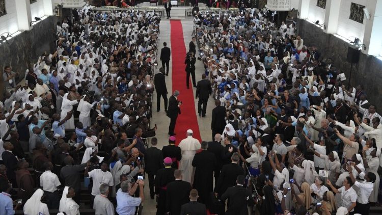 Påven möte med Moçambiques präster, ordensfolk, seminarister och katekeslärare