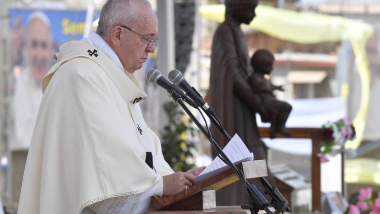 Foto no pāvesta Franciska vizītes pa Mozambiku, Madagaskaru, Maurīciju 2019. gada septembrī