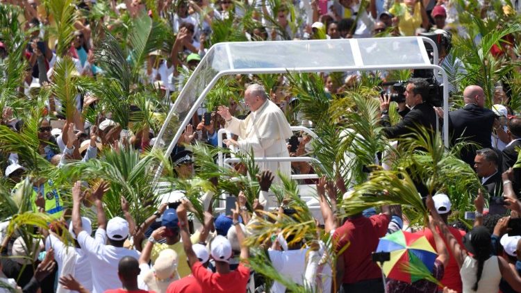 Viagem Apostólica à Moçambique, Madagáscar, MauríciO - Santa Missa no Monumento à Rainha da Paz, em Port Louis (09/09/2019