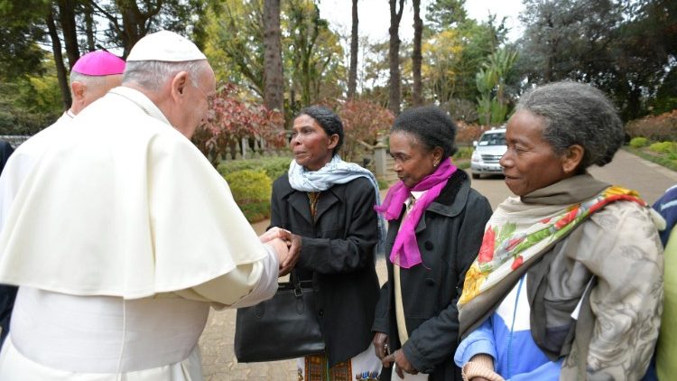 Pope greets ladies helped by Apostolic Nunciature in Madagascar