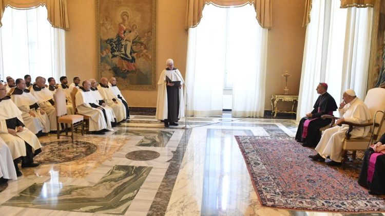 Папа Франциск на встрече с участниками Генерального капитула Ордена кармелитов