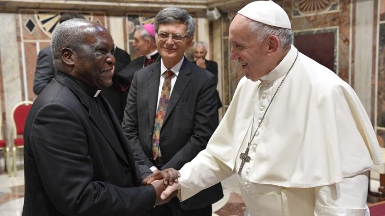 Papa Francisko anawataka wadau wa tasnia ya mawasiliano kujikita katika: Upendo; Ushuhuda na Ukweli wa Kikristo!