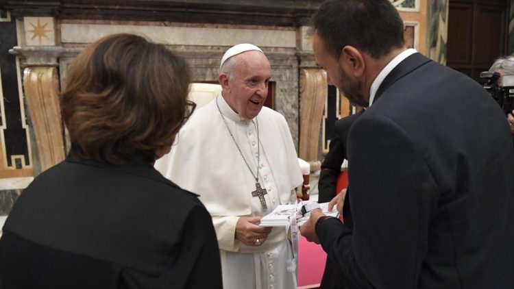 Papa Francisco com a União Católica da Imprensa Italiana