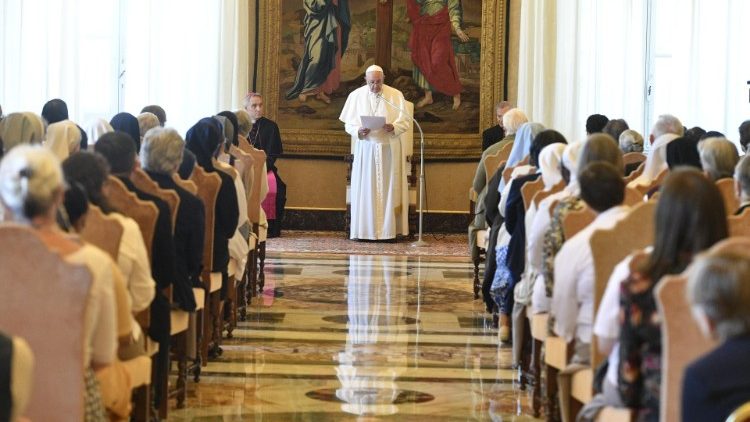 Папа Франциск на встрече с участниками первой генеральной ассамблеи TalithaKum