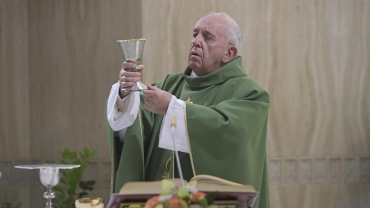 Papa Francisco celebra missa na Casa Santa Marta