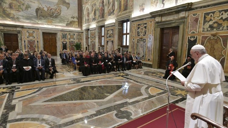 Le Pape François a reçu les participants au séminaire sur le "Bien commun à l'ère numérique", vendredi 27 septembre 2019 au Vatican. 